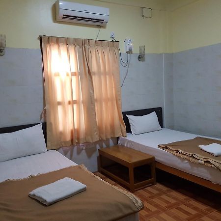 Shwe Eain Si Guest House - Burmese Only ミェイク エクステリア 写真